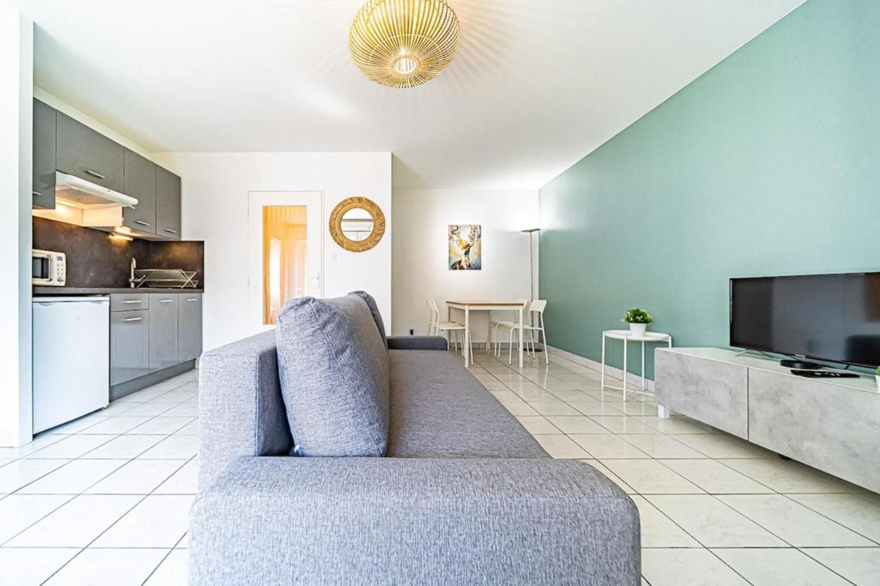 Appartement Cosy Avec Balcony And Garage-Charpennes Villeurbanne Exteriör bild